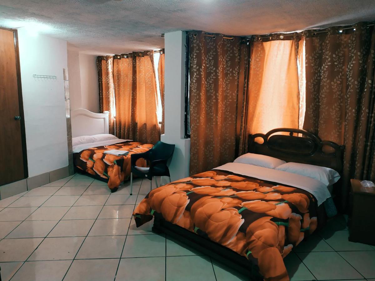 Hostal Ajavi Del Sur Quito Buitenkant foto